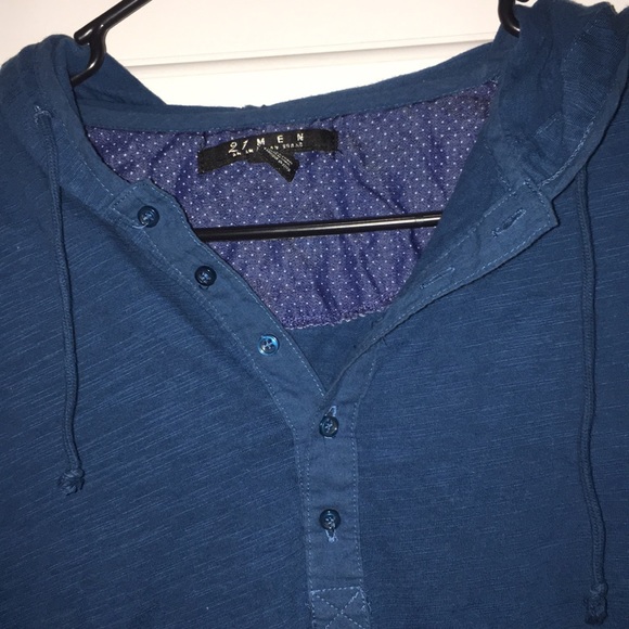 Blue Pullover - Picture 2 of 3